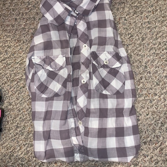 Women’s button up - Picture 2 of 3